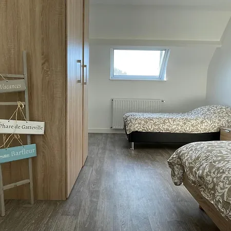 Maison - Avec Son Boulodrome ! *